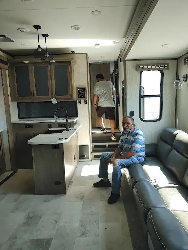 Greenlawn RV, RV repair in Lockbourne