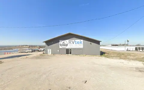 RVtek Roof and Collision photo 2
