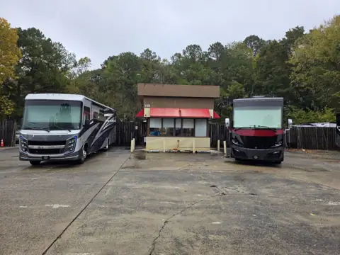 Ultimate RV Repair photo 2