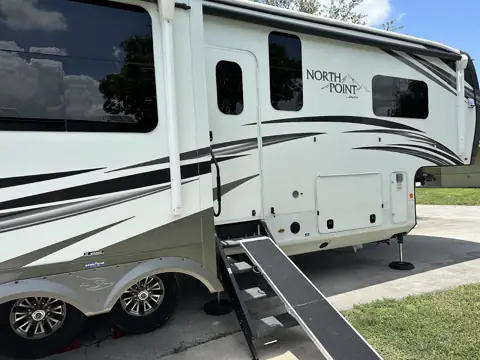 Planet RV INC photo 3