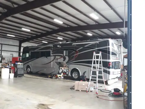 Lakeshore Custom RV in Iuka, MS