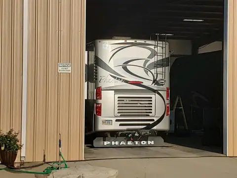 Lakeshore Custom RV photo 3