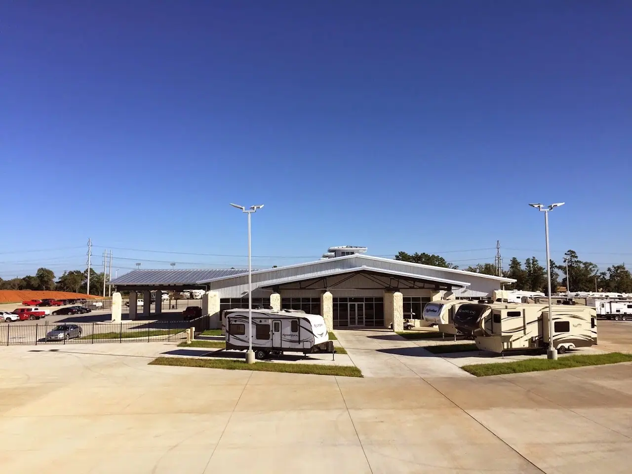 Holiday World of Willis, RV repair in Willis