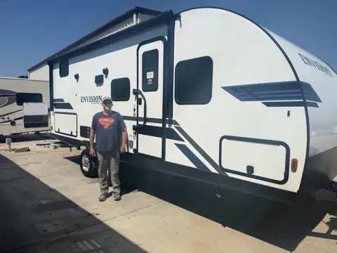Bourbon RV photo 3