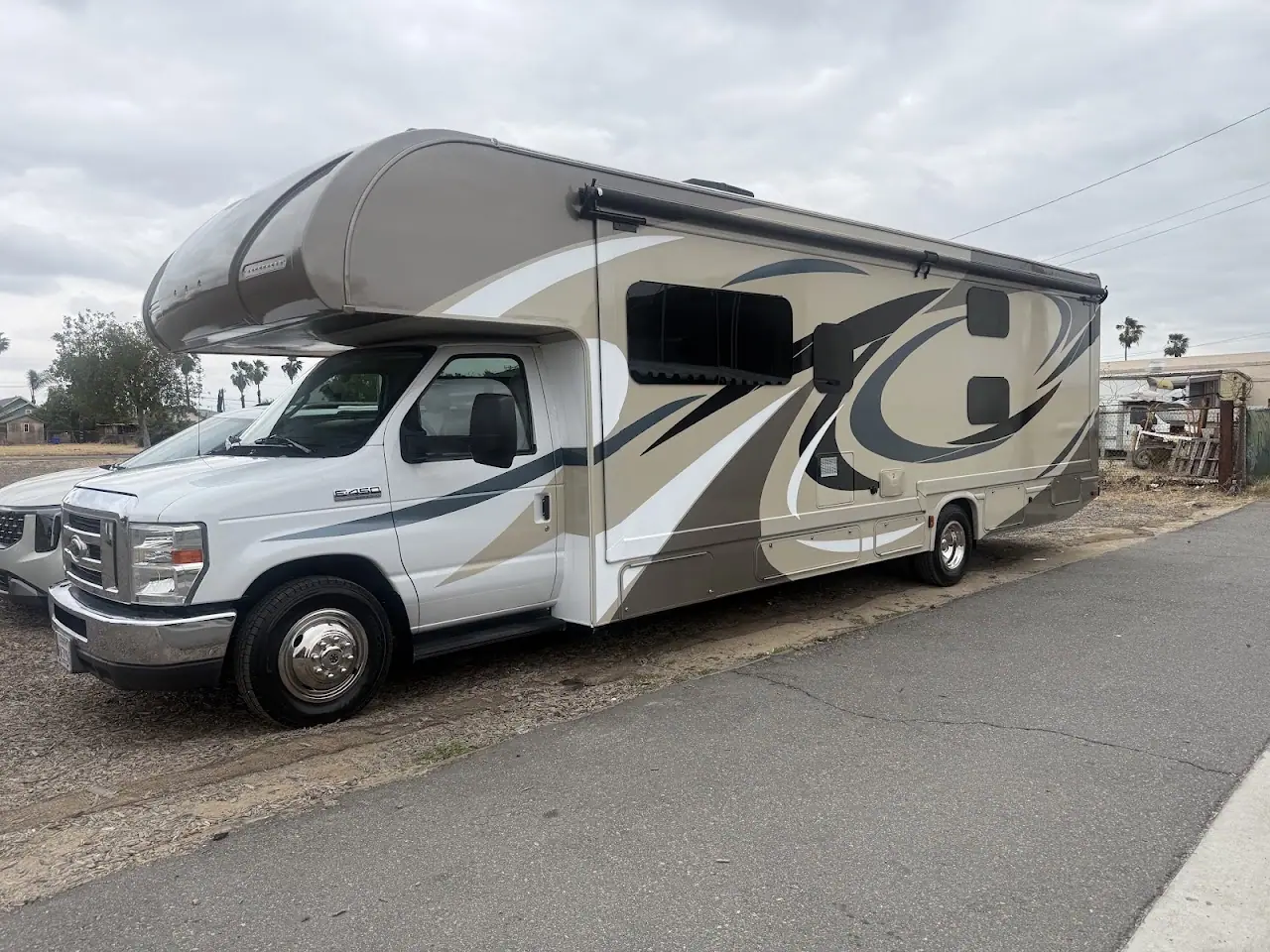 Overland RV, RV repair in Riverside