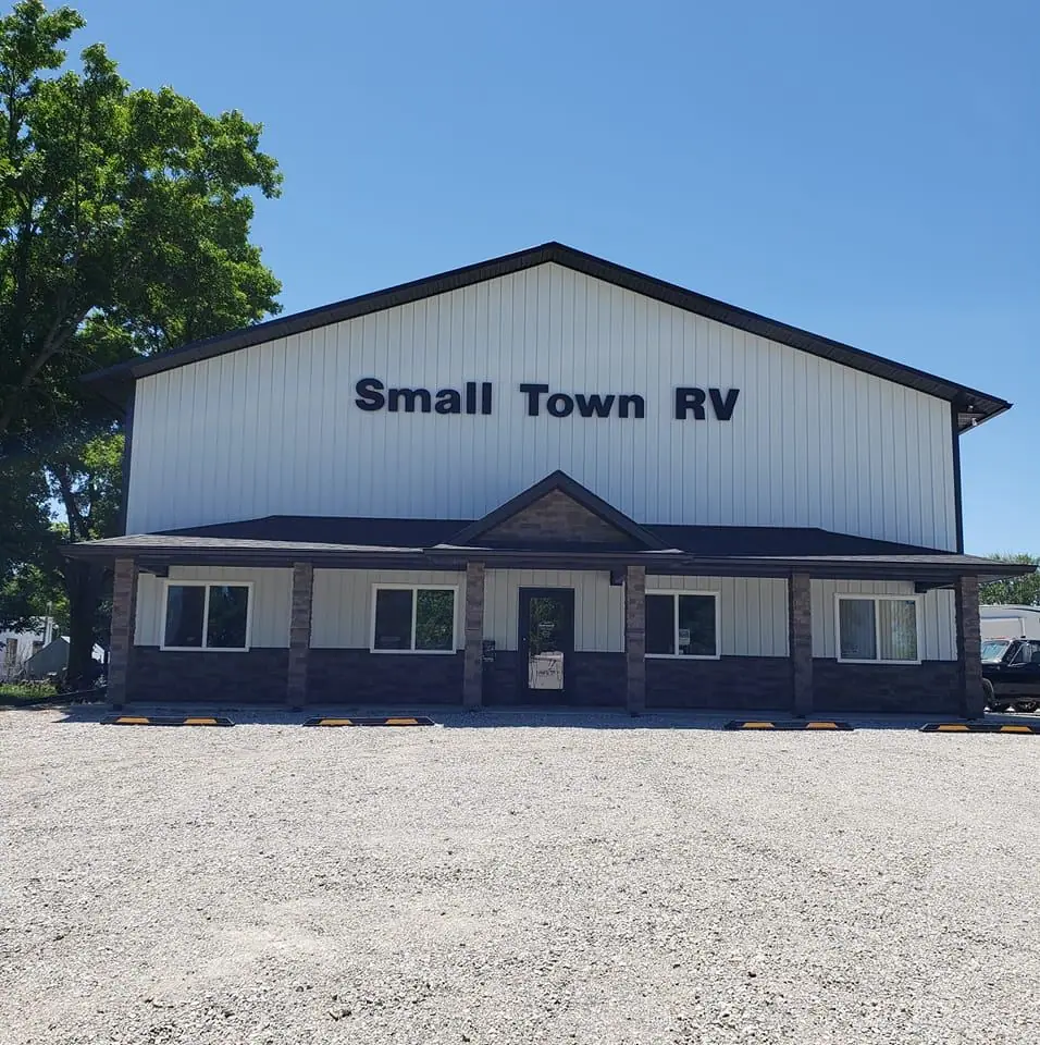 Small Town RV, RV repair in Mallard