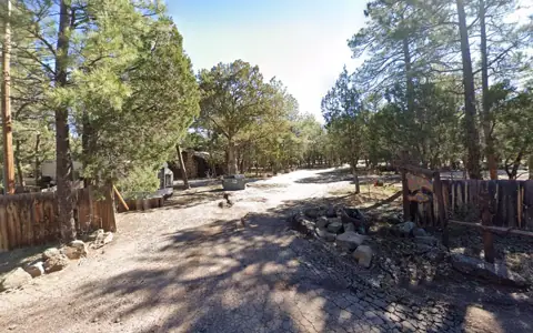 Rainbow Forest RV Park photo 2
