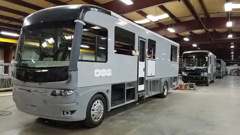 World Class RV : Luxury Motorcoach Specialists photo 3