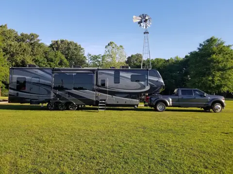 Dash Mobile RV Repairs, LLC in Port St. Lucie, FL