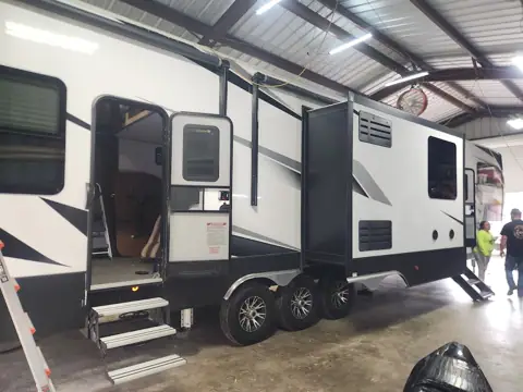 Rv Rebuild Specialist photo 3
