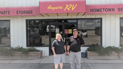 Augusta RV photo 2