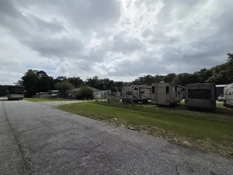 Cobb and Son RV Repair photo 2