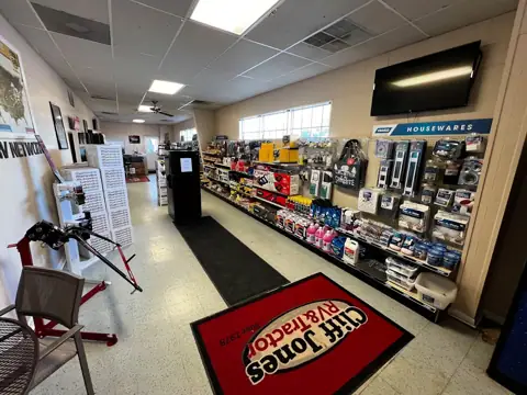 Cliff Jones RV: Parts & Service in Sealy, TX