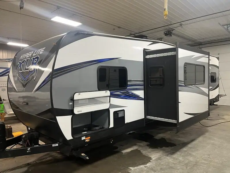 Jerry's Campers & RV Center - Service, RV repair in Lennox