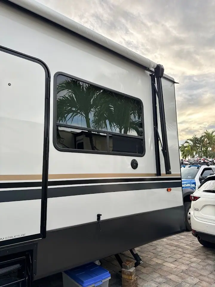 Journey On RV Services, RV repair in Chokoloskee