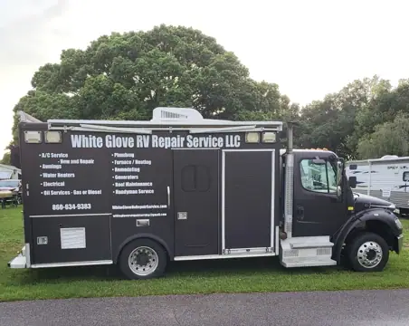 White Glove RV Repair Service in Zephyrhills, FL