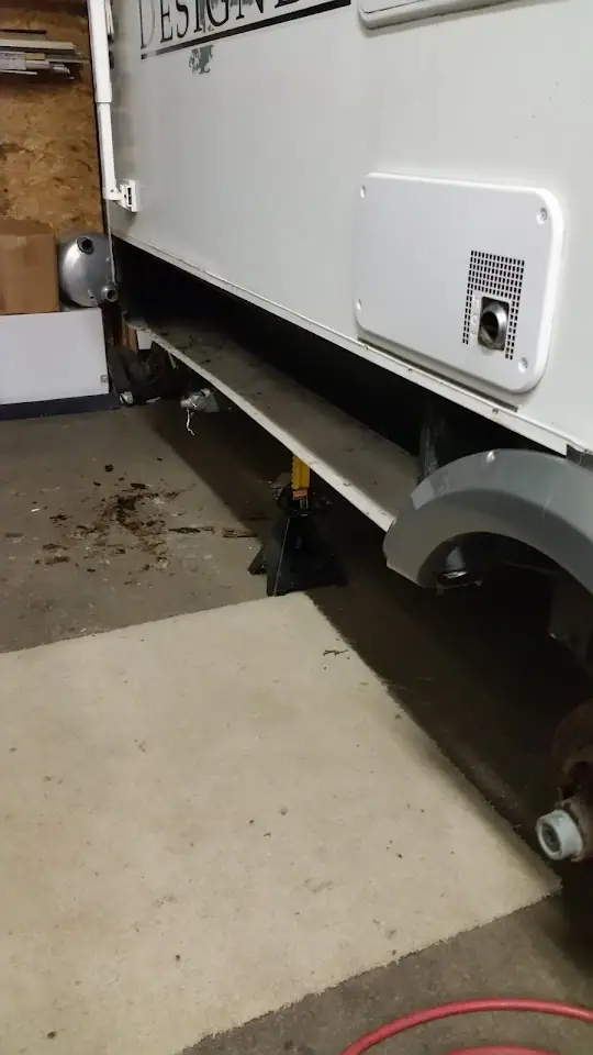 Quad Cities Camper Services, RV repair in Moline
