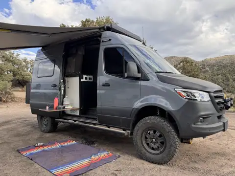 Mike Thompson's RV Service, Body, & Parts photo 3