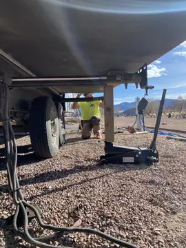 Rolling RV Repair Mobile Tech photo 3