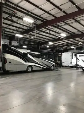 Happy Daze RV's Service & Collision Center photo 3