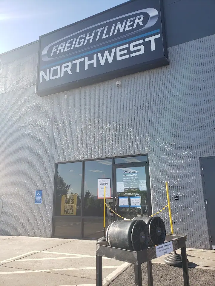 Freightliner Northwest, RV repair in Redmond