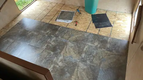 Flooring 2 Roofing Mobile Rv Repair in Corpus Christi, TX
