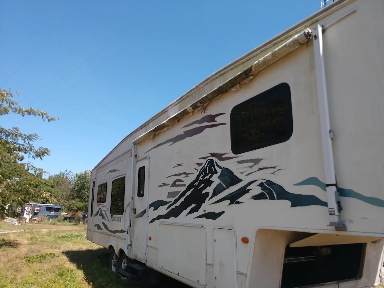 H & H RV Svc, RV repair in Carthage