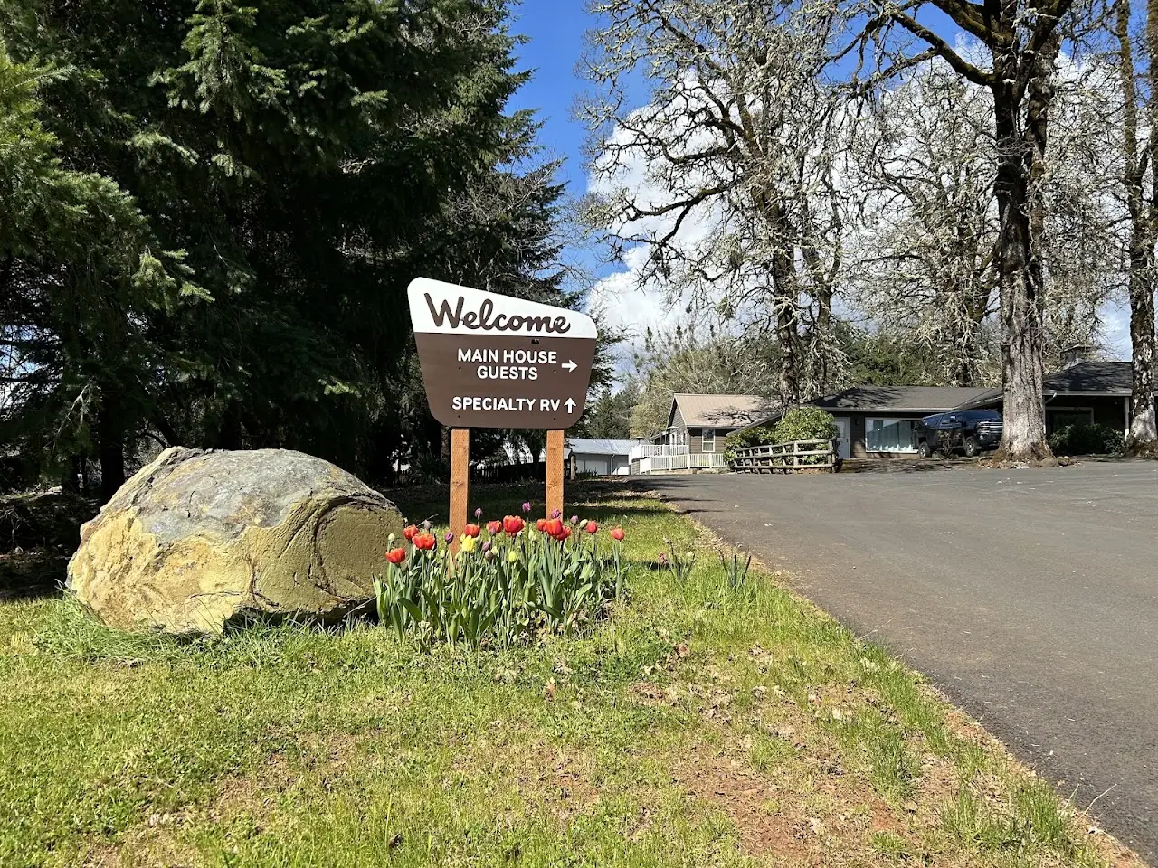 Specialty RV, RV repair in Carlton