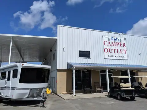 Dads Camper Outlet in Picayune, MS