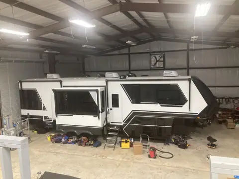 Freedom Mobile RV photo 3