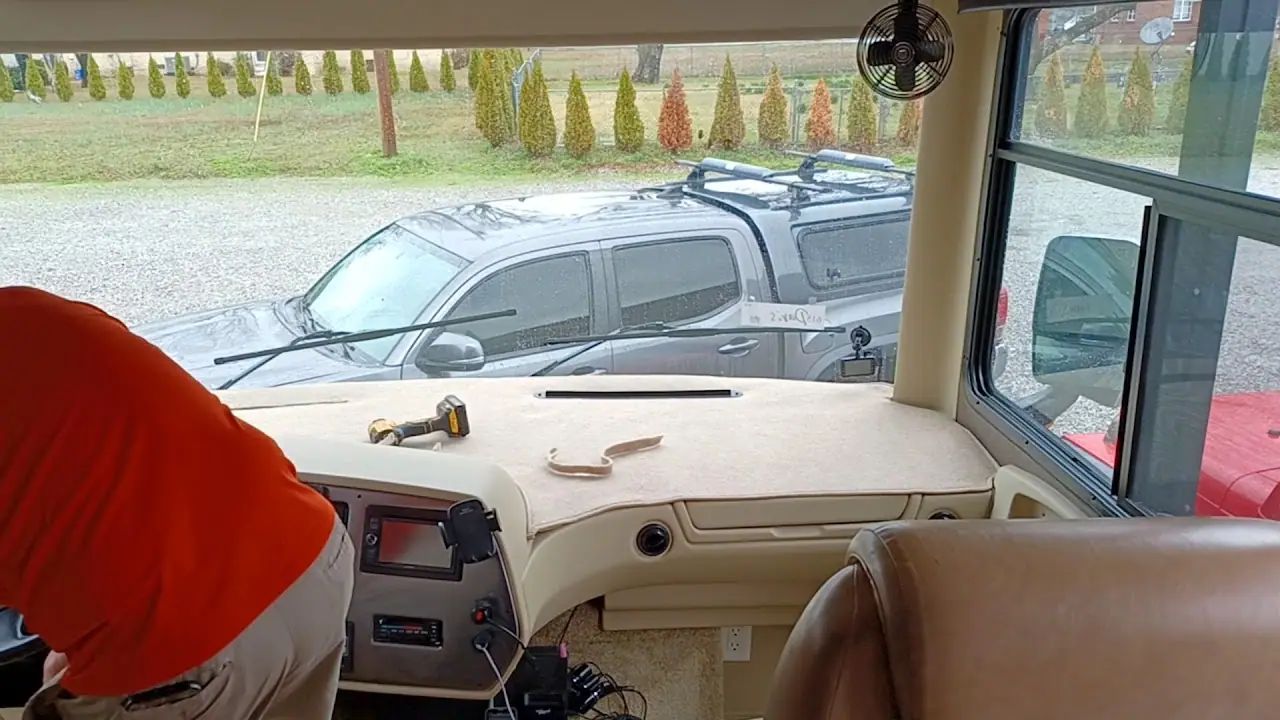 Nichols Customs, RV repair in Red Bay