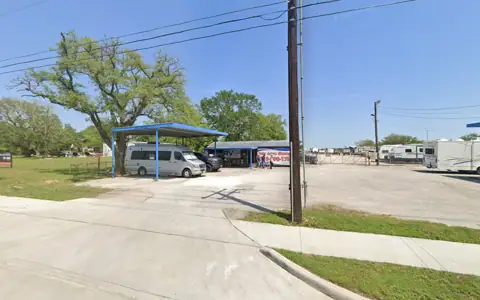 Reyna R.V.Services photo 2