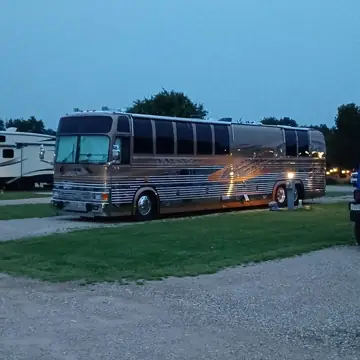 New Frontiers RV LLC in St Cloud, FL