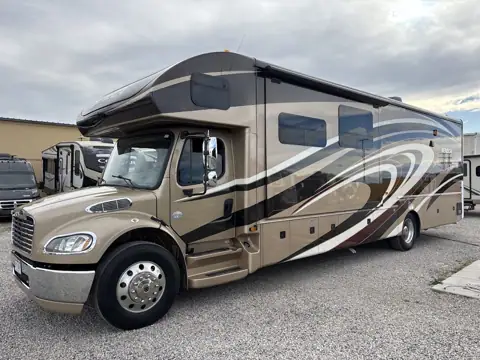 Fiberglass WorX – RV Repair, RV Roof & RV Detailing photo 3
