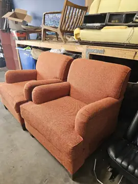 Keneth upholstery photo 3