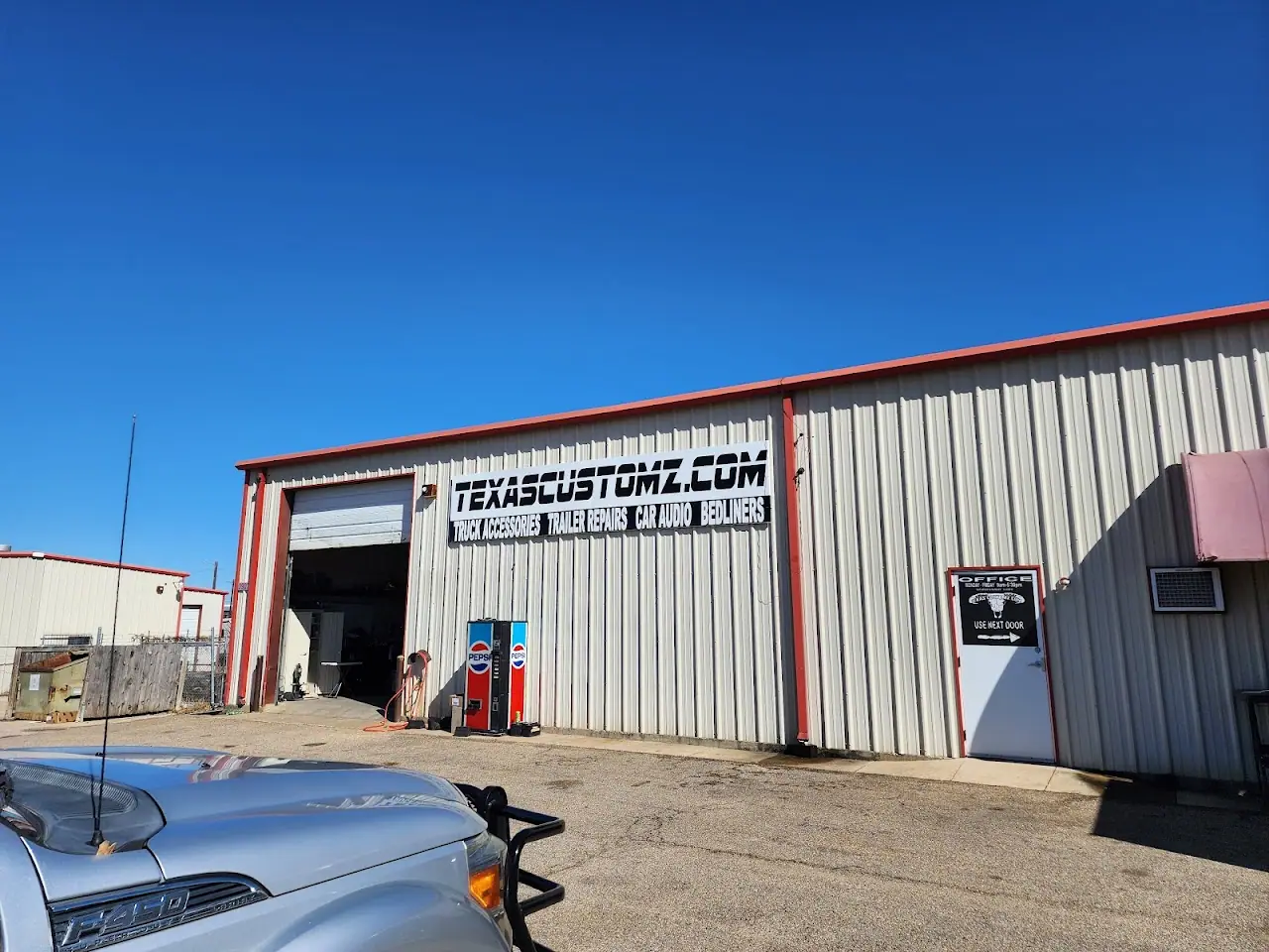 Texas Customs & Accessories, RV repair in Bryan