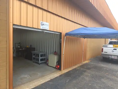 RV service and repair photo 2