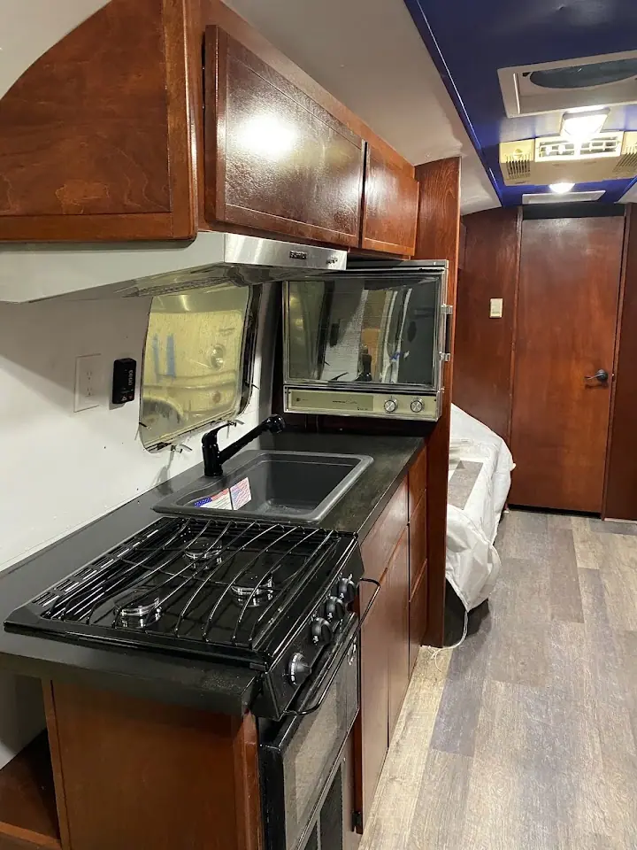 Sin City Classic Trailers Repairs and Renovations, RV repair in Kingman