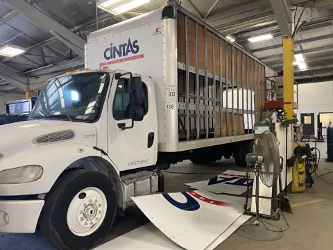 IP Truck – Commercial Truck Body Shop & Collision Center in Fort Worth, TX