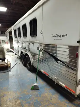 JJ RV And Horse Trailer Repair in Elkhart, IN