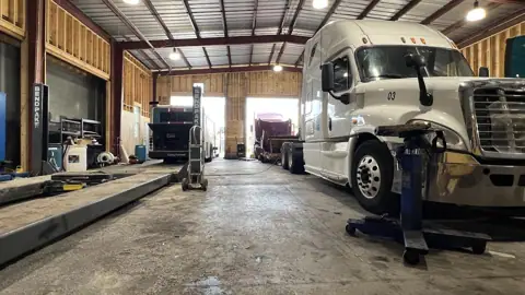 24hr Amigos Commercial Mobile Truck & Tire Repair in Petersburg, VA