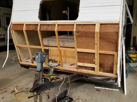 Southside RV/Auto Repair & Shelter Factory photo 3