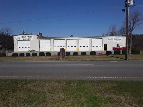 Garriss Body Shop Hwy 11 Heavy Truck & RV in Kinston, NC