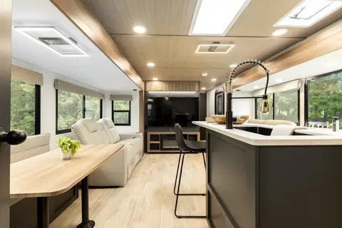 All American Coach Company photo 3