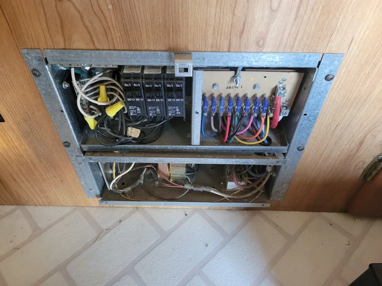VRV RV Repair, RV repair in Lacey