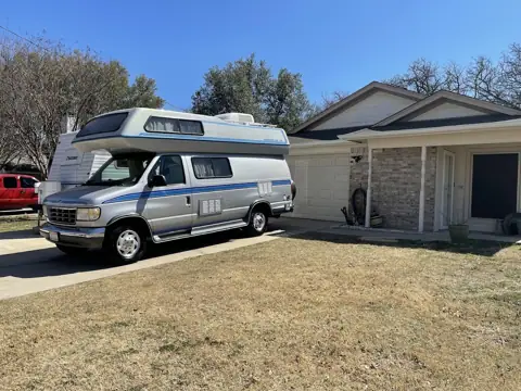 RV FIXIN LLC photo 2