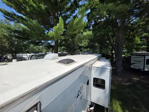 Sand and Sun RV LLC RV Repair Shop photo 3