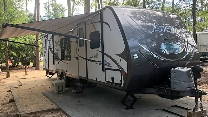 Lake Valley Customs RV/Camper, RV repair in Roanoke Rapids