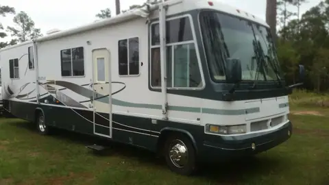 RV Outlet photo 2
