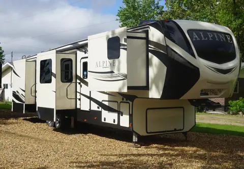 Jim's Camper Service Inc. photo 2